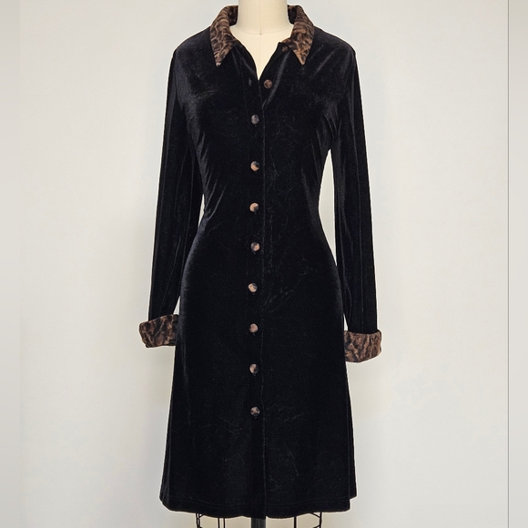 90s Leopard Accent Button-down - Picture 4 of 12